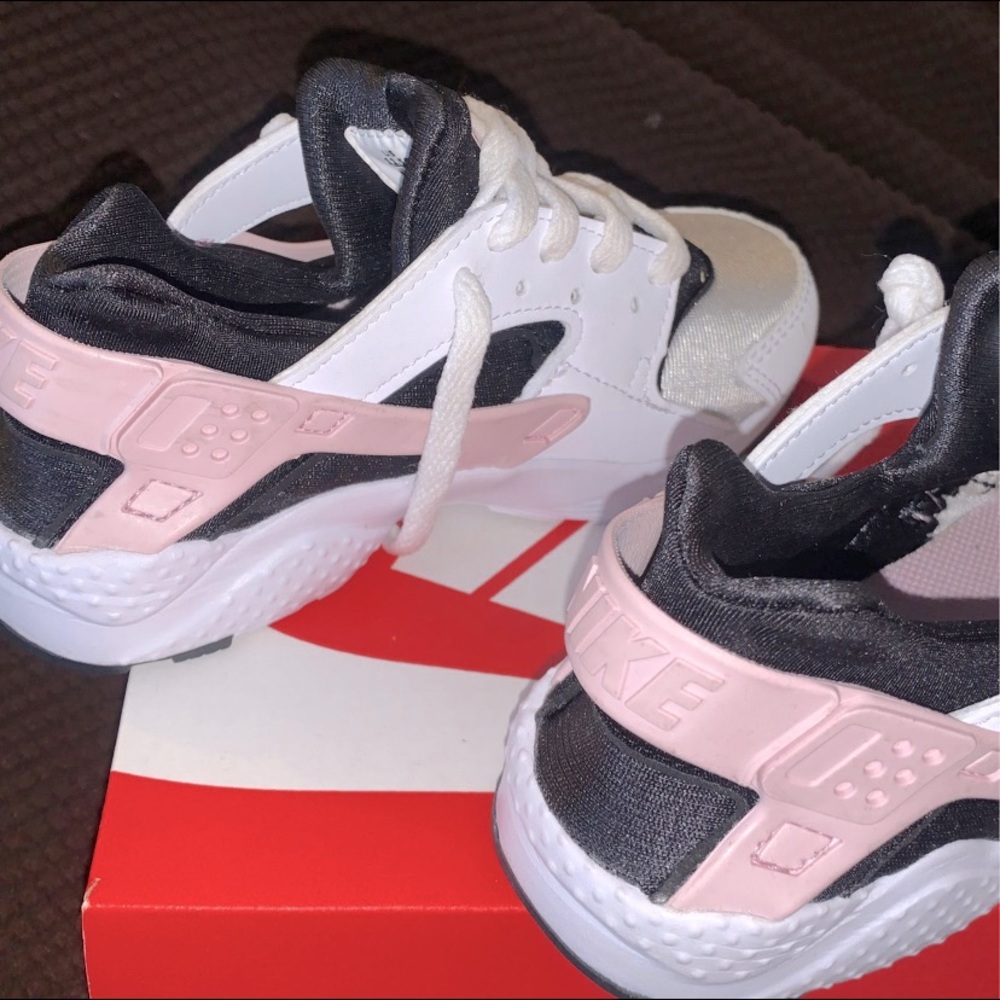 Girls Nike Shoes Huarache 11.5c